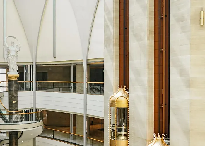 Lotte World Hotel 5*
