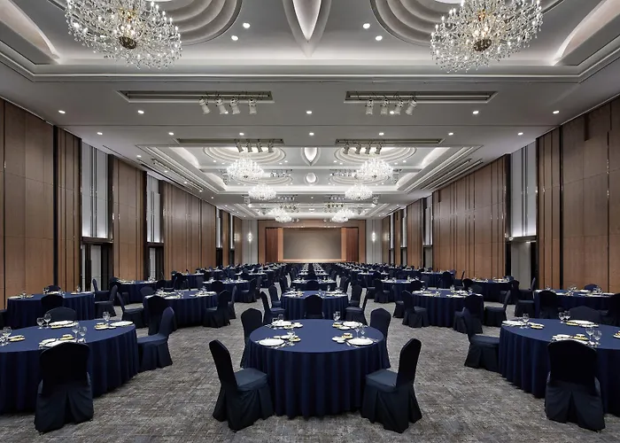 Lotte World Hotel